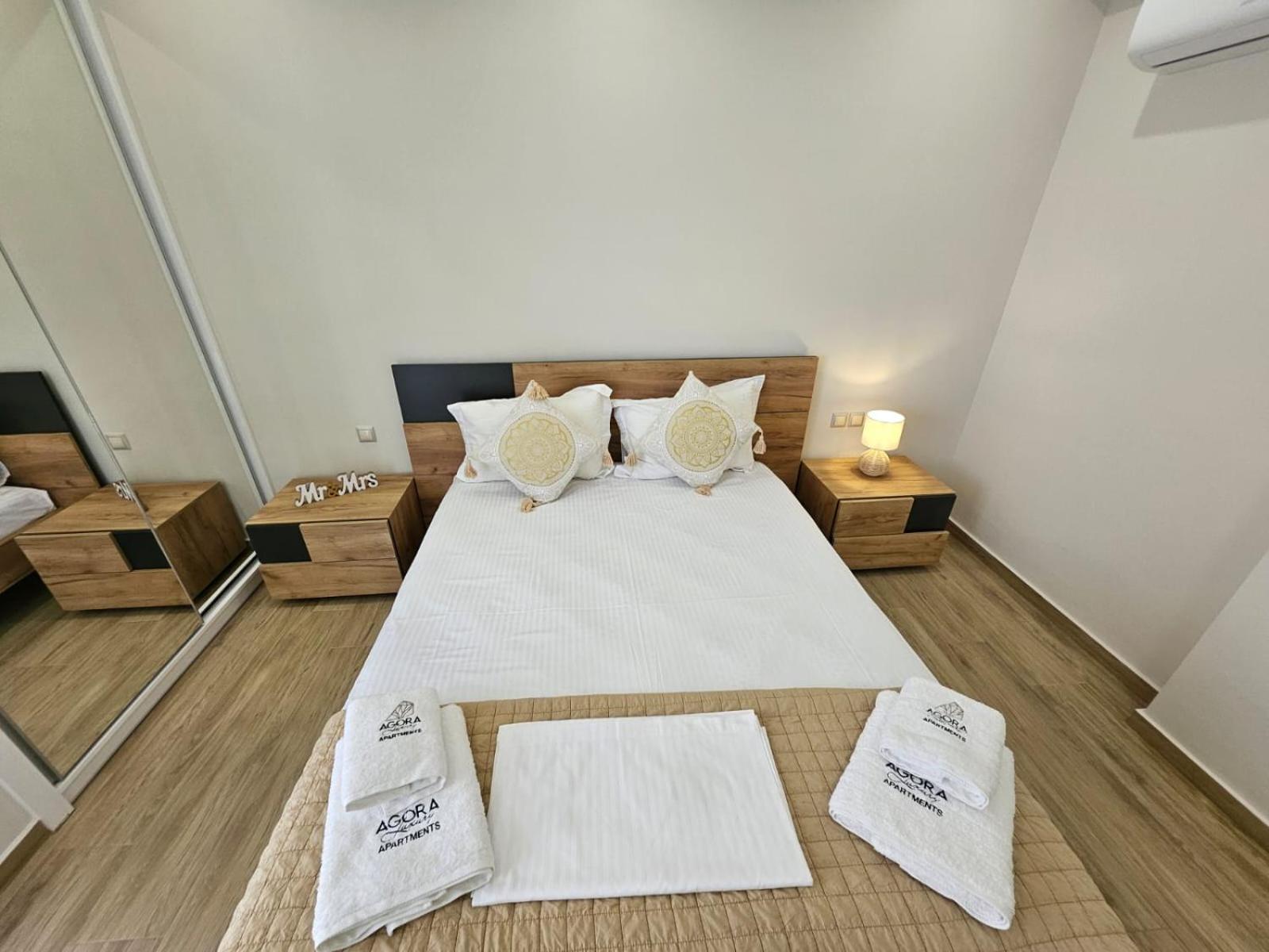 Agora Luxury Villa I Loutráki Exteriör bild