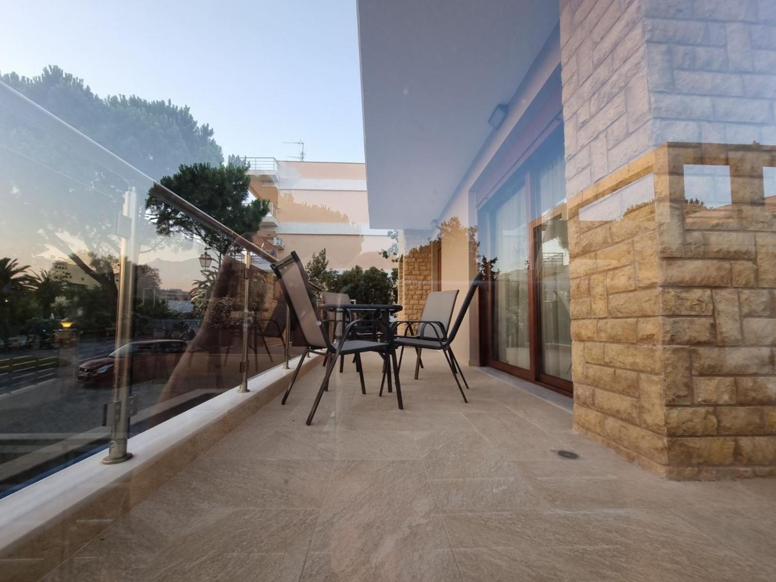 Agora Luxury Villa I Loutráki Exteriör bild